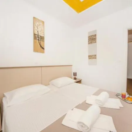 Mia Gostinjska kuća 4*
