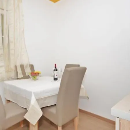 Mia Gostinjska kuća 4*